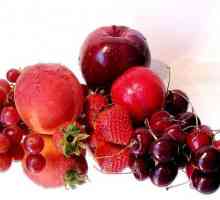 Чим корисні червоні овочі та фрукти