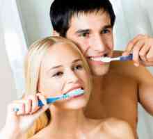 Яка зубна паста вилікує пародонтоз: думки лікарів