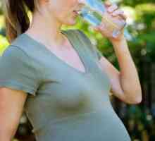 Які сечогінні трави при набряках у вагітних допускається використовувати