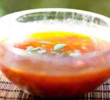 Курячий томатний суп з перцем і кукурудзою