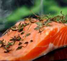 Рецепт салату з червоною солоної риби