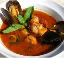 Томатний суп з морепродуктами і рисом