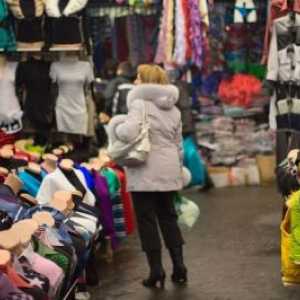 Де дешевше купувати одяг: через інтернет або на ринку?