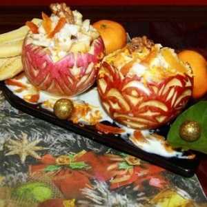 Яблучно-горіховий десерт в баночках