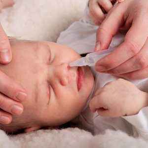 Як лікувати нежить у немовляти народними засобами