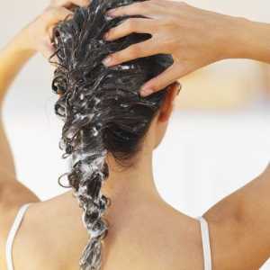 Як мити волосся рідше