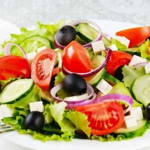 Як приготувати грецький салат або традиційний салат по-селянськи