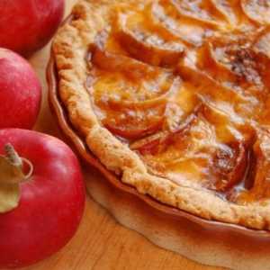 Як приготувати яблучну кростату з сиром