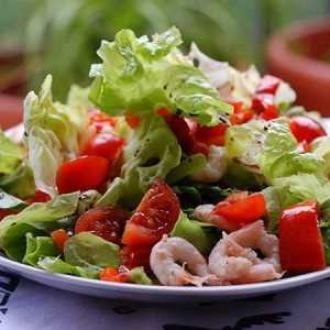 Як приготувати вітамінний салат морський