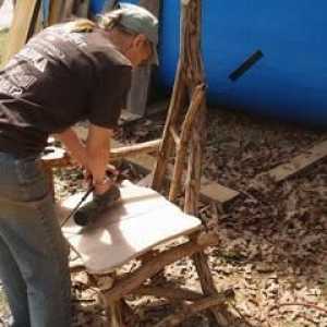 Як спорудити своїми руками стільці з дерева