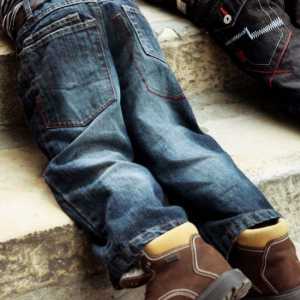 Як зшити дитячі джинси