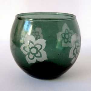 Як прикрасити скляну вазу