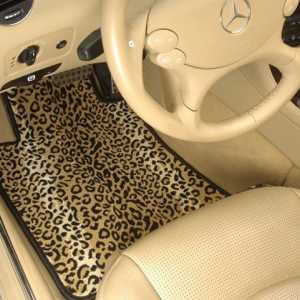 Як вибрати килимки в автомобіль