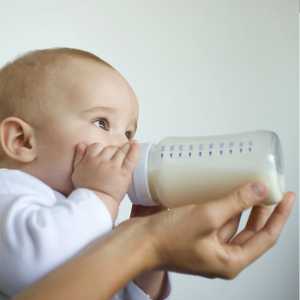Як вибрати молочну суміш