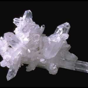 Як виростити кристал з кухонної солі в домашніх умовах