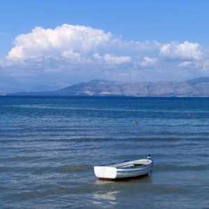 Які моря омивають грецію