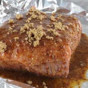 Запечене м`ясо у фользі в духовці: рецепт приготування